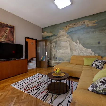 Apartment Smile